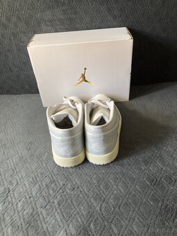 Nike Air Jordan 1 Low Vintage Stealth Grey - 4