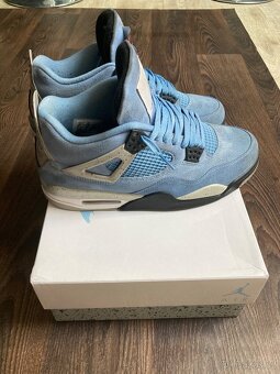 Nike Air Jordan 4 Retro - 4