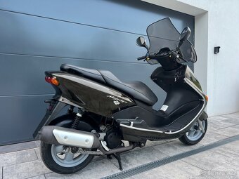 YAMAHA Majesty 125 - 4