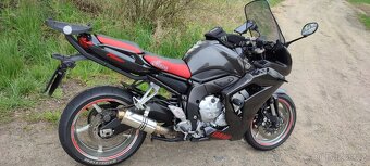 Yamaha fz1 - 4