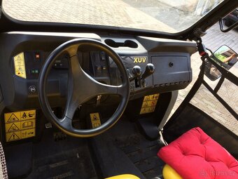JOHN DEERE GATOR XUV 550 4x2 vč. - 4