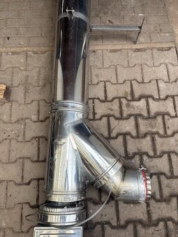 Prodám nerezový komín výška 5 m a průměr 180 mm - 4