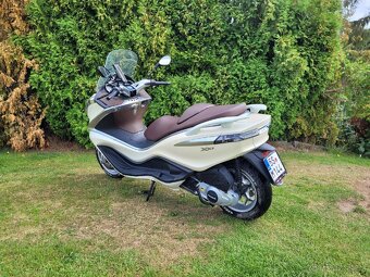 Piaggio X10 125 - 4