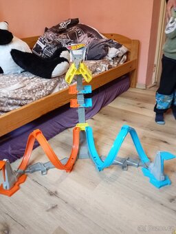 Hot wheels a automobilová garáž - 4