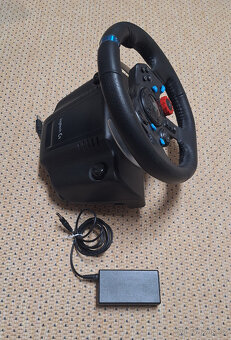 Logitech G29 + řadící páka - 4