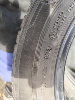 185/60R15 - 4
