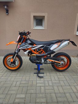KTM 690 SMC R 2012 - 4