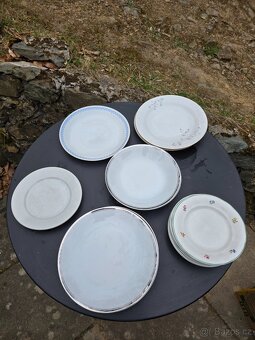 Prodám starožitné talíře - 4