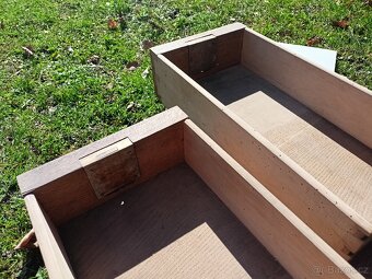 Šuplíky z psacího stolu - 4