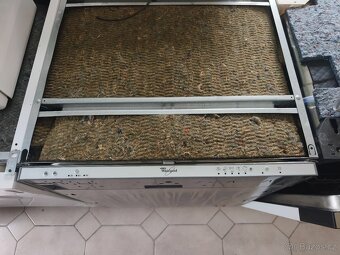 Myčka vestavba 60cm Whilrpool ADG 7995, 12sad, záruka 1/2r - 4