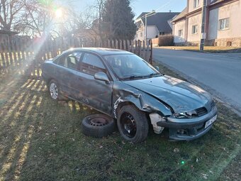 Mitsubishi Carisma 1.9 DID 74kW díly - 4