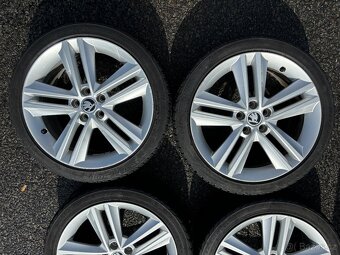 Original zimní kola Škoda Ray 5x100 7J ET46 215/40 R17 - 4
