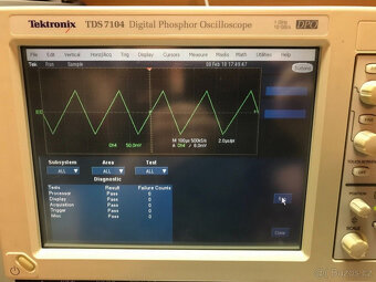 Digitální fosforový osciloskop Tektronix TDS7104 1 GHz 10 GS - 4