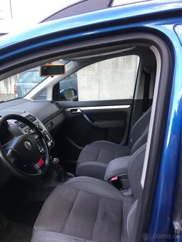 VW Touran 2.0i+CNG,5rychl.5 mist - 4