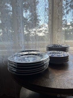 Porcelánové nádobí Zweibelmuster - 4