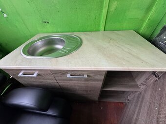 Kuchyň sektorová s dřezem a pracovkou 120 cm - 4