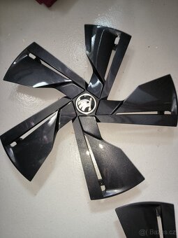 Aero kryty kol Vega R18 - 4