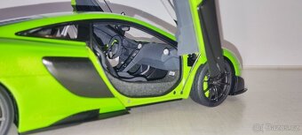 McLaren 675LT Autoart - 4