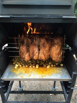 Pronájem grillu na prase, kýtu, krůtu, prasetoč... - 4