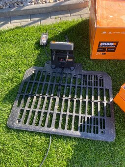 Robotická sekačka Worx Landroid m500 plus wr165E - 4
