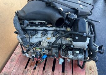 BMW S85B50 motor M5 M6 V10 373kw - 4