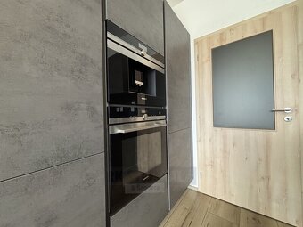 Pronájem bytu 3+kk 75 m², České Budějovice - 4