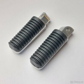 Zadní stupačky Yamaha XJ, FZS, XJR, FZ6 - 4