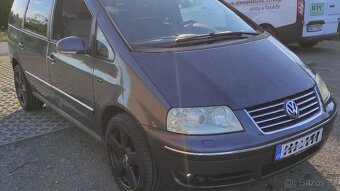 VW Sharan 103kW 2006 pronájem - 4