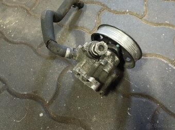 Audi A4 B7 2.0Tdi - servo čerpadlo 8E0145155N - 4