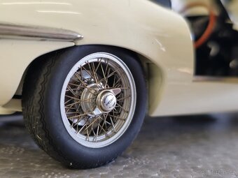 Jaguar E- Type 3.8 MK1 1:18 Autoart - 4