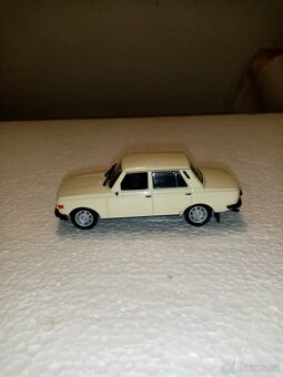 Autíčko Wartburg 353 - 4