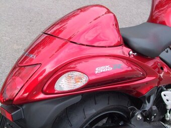 Suzuki GSX 1300 R Hayabusa - 4