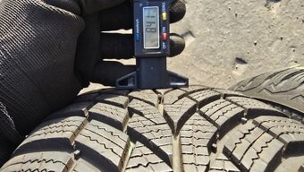 Zimní pneu 205/60/16 Continental - 4