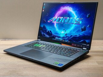 2K 165HZ_GIGABYTE AORUS 16X_i7-14650HX_16GB_RTX 4070 8GB - 4