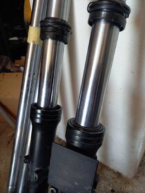 Predni vidlice Kawasaki GPZ 750 Unitrack - 4