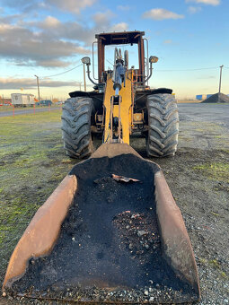 Čelní nakladač CATERPILLAR 930H, ROK 2011 - 4