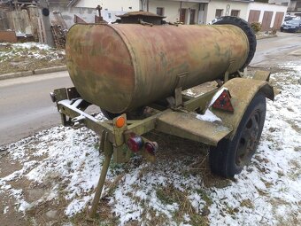 Ruská cisterna 1200 l typu CV-1,2 - 4