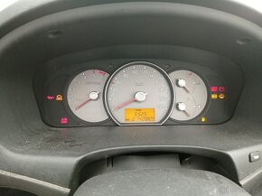 Kia Carens CRDi na díly - 4