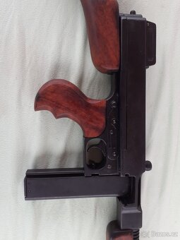 Samopal Thompson 1928 - 4