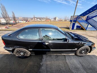 BMW E36 compact - 4