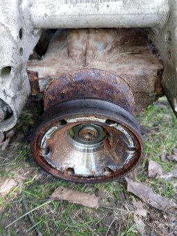 BMW 7 e65 730d diferenciál - 4