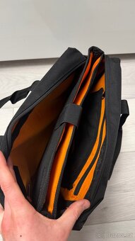 Taška na notebook Johnny Urban – černá (Hapag-Lloyd edice) - 4