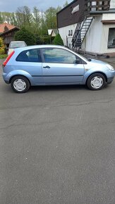 Ford Fiesta 1.3i - 4