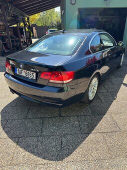 BMW 330i XDRIVE - 4