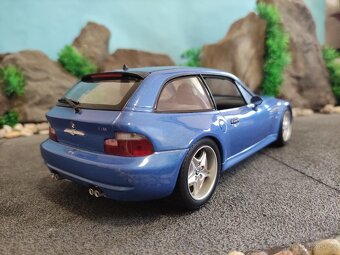 prodám model 1:18 BMW Z3 M coupe - 4
