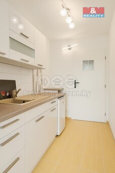 Prodej bytu 1+1 s balkónem 25 m², Liberec, ul. Na Bídě - 4