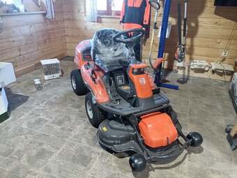 Rider Husqvarna R 216T AWD - 4