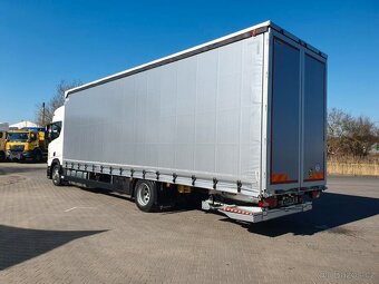 Scania R 320 4x2 včetně plachtové nástavby a hydr. čela - 4