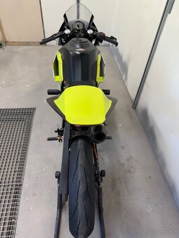 KTM RC 390 - 4