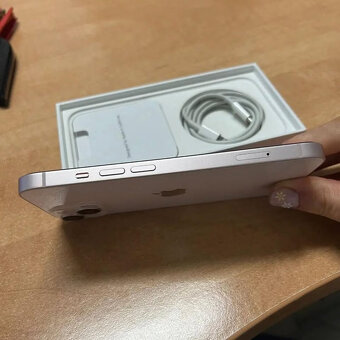 Apple iPhone 13 128GB Pink - 4